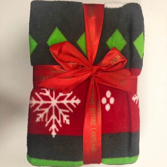 πHOST PICKπPlush Blanket. NWT - Picture 12 of 12